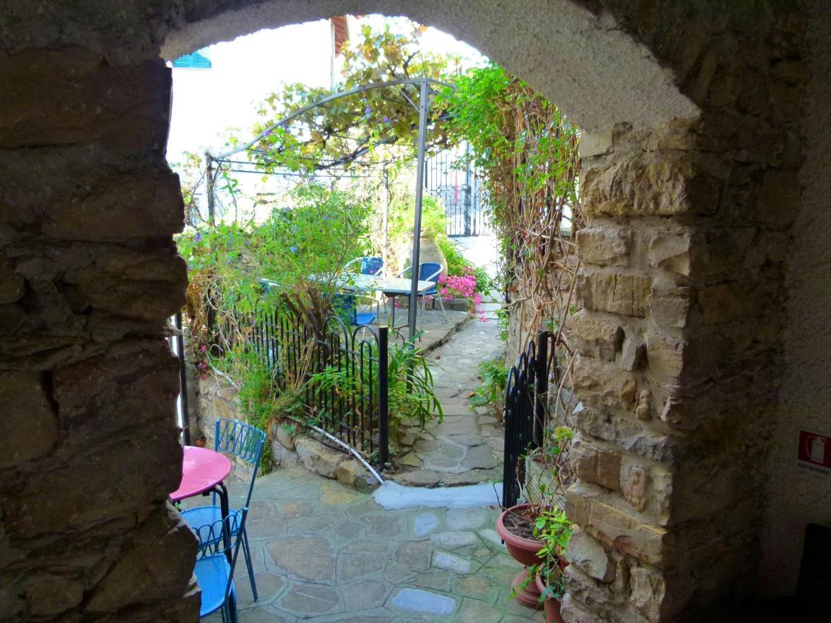 Un Posto Al Sole Vila Diano San Pietro Exterior foto