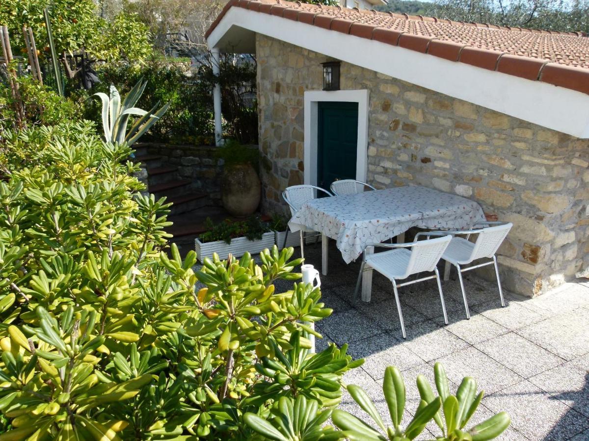 Un Posto Al Sole Vila Diano San Pietro Exterior foto